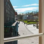 2br 98m2 Old Town With Pool Table And Free Parking! Apartment *