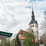 2br 98m2 Old Town With Pool Table And Free Parking! * Tallinn