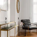 Apartment 2br 98m2 Old Town With Pool Table And Free Parking! *