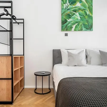 2br 98m2 In Old Town With View And Free Parking! 公寓