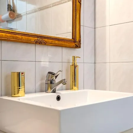 公寓 2br 98m2 In Old Town With View And Free Parking!