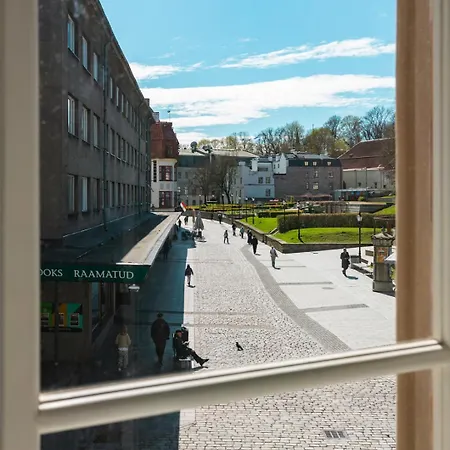 2br 98m2 In Old Town With View And Free Parking! شقة *