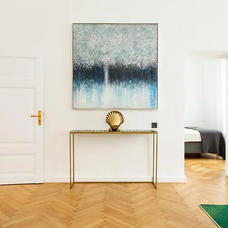 شقة 2br 98m2 In Old Town With View And Free Parking!