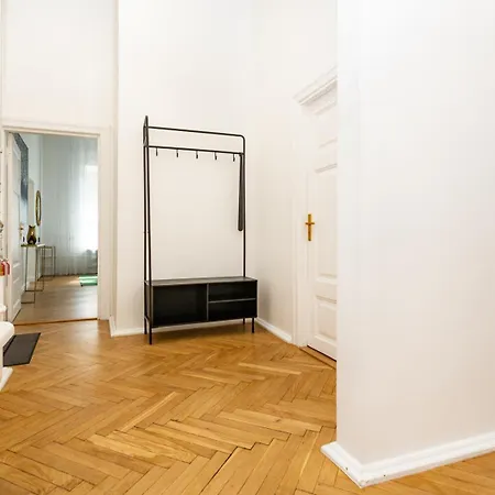 公寓 2br 98m2 In Old Town With View And Free Parking!