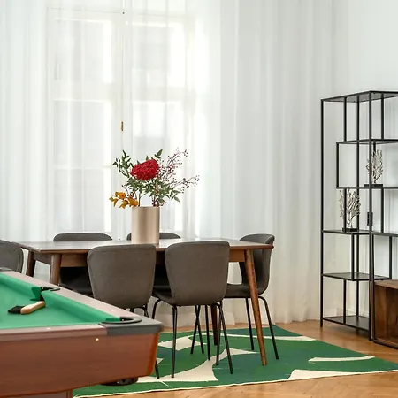 شقة 2br 98m2 In Old Town With View And Free Parking! *