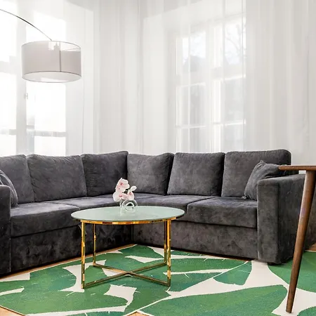 شقة 2br 98m2 In Old Town With View And Free Parking! *