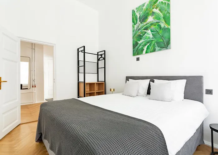 Apartamento 2br 98m2 In Old Town With View And Free Parking! *