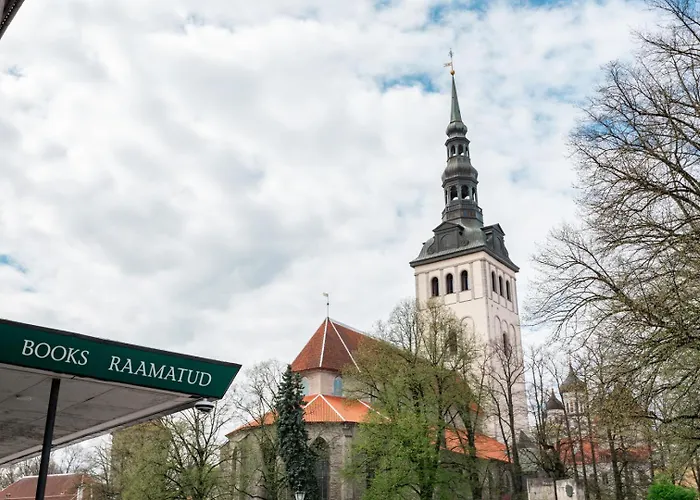 2br 98m2 In Old Town With View And Free Parking! * Tallin